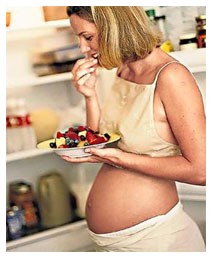 Dieta in gravidanza: se sbagliata nuoce al bimbo