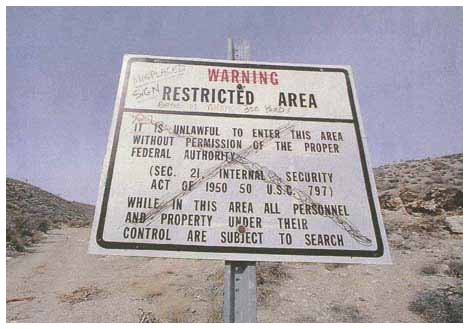 Un cartello dell'area 51