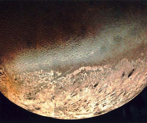 Dettaglio del satellite di Nettuno Tritone