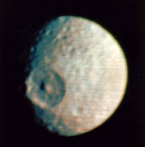Mimas: satellite di Saturno