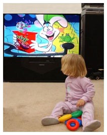 Bambini: davanti alla TV aumenta il rischio di asma Bambini: davanti alla TV aumenta il rischio di asma