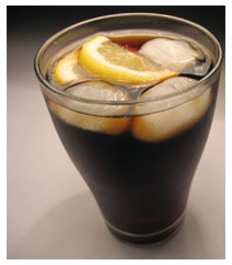 Cola, possibili rischi per la salute Cola, possibili rischi per la salute