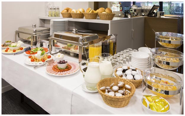 Scegli cosa mangiare a colazione Colazione a buffet