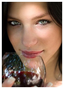 Bere vino aumenta le quantità di omega-3 Bere vino aumenta le quantità di omega-3