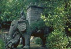 Bomarzo - elefante