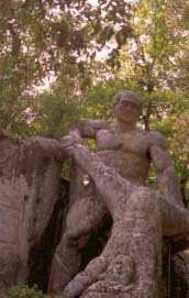 Bomarzo - ercole caco