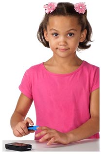 Esame del sangue diabete e glicemia Diabete di tipo 1 in una bambina